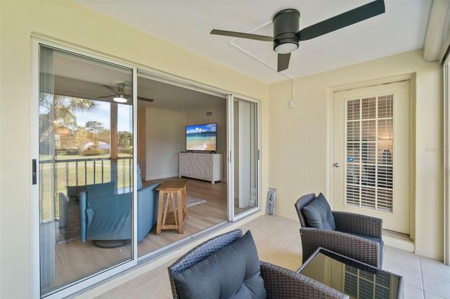 433 CERROMAR LANE 441, Venice, FL 34293