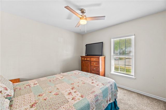 818 Saint Peter St, Corpus Christi, TX 78418