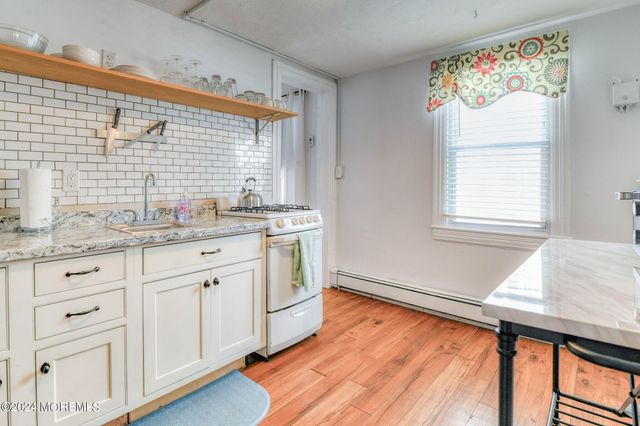 19 Webb Avenue, 1W, Ocean Grove, NJ 07756