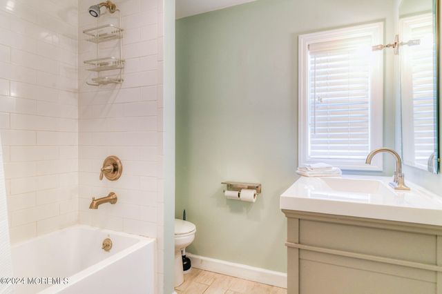 19 Webb Avenue, 1W, Ocean Grove, NJ 07756