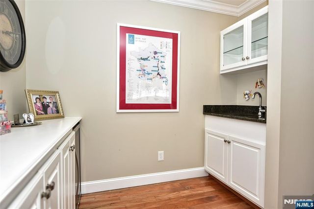 339 Kay Lane, Wyckoff, NJ 07481