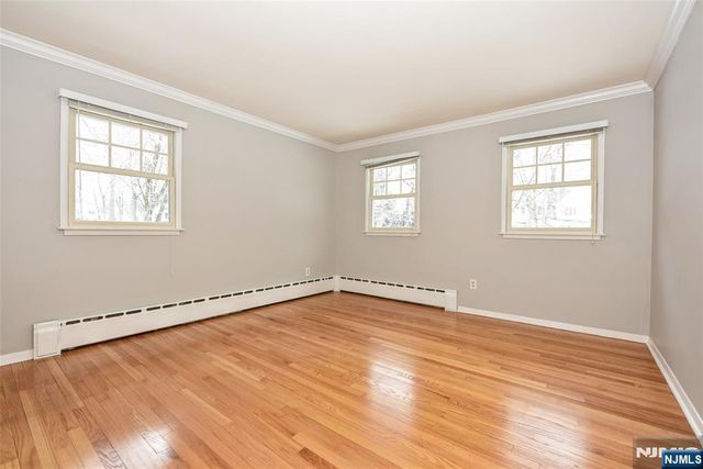 339 Kay Lane, Wyckoff, NJ 07481