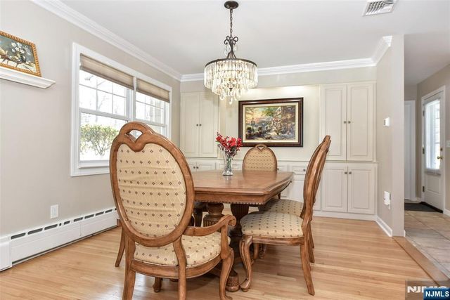 339 Kay Lane, Wyckoff, NJ 07481