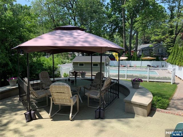 339 Kay Lane, Wyckoff, NJ 07481