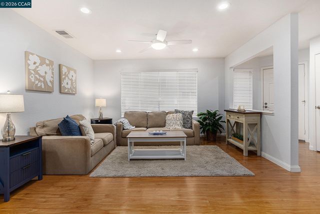 745 Bayshore St, Martinez, CA 94553