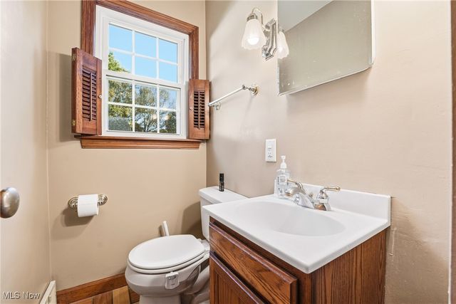 2216 Coral Sea Drive, Youngstown, OH 44511