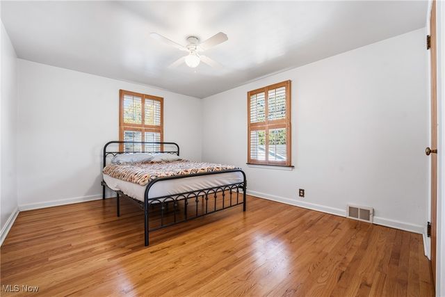 2216 Coral Sea Drive, Youngstown, OH 44511