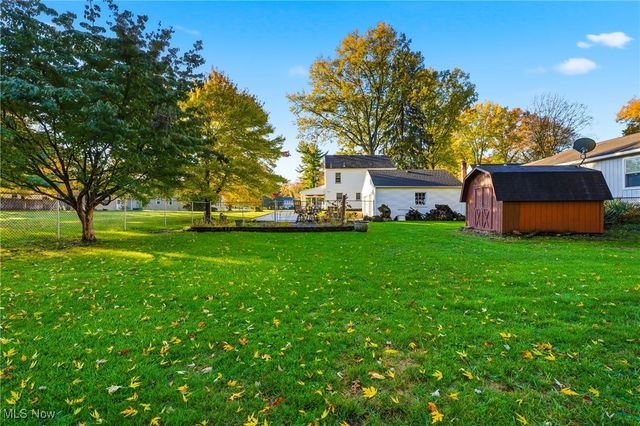 2216 Coral Sea Drive, Youngstown, OH 44511