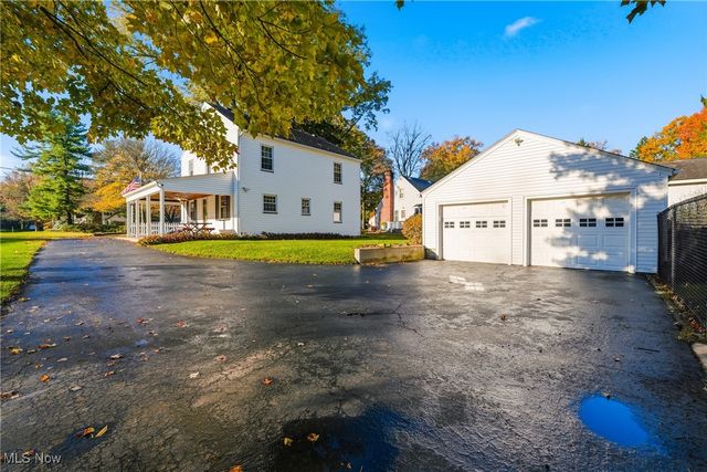 2216 Coral Sea Drive, Youngstown, OH 44511