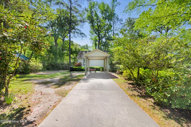 3536 Canterbury Road, New Bern, NC 28562