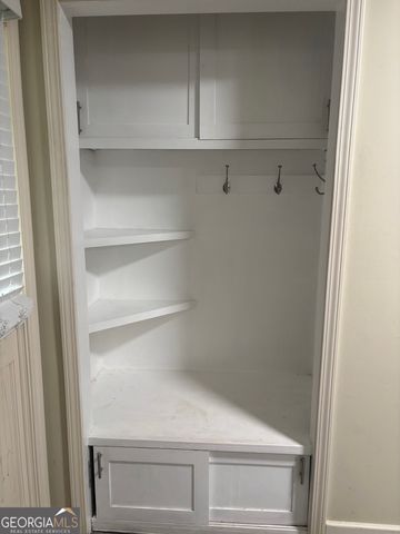 1966 Kensington High Street SW, Lilburn, GA 30047