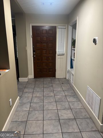 1966 Kensington High Street SW, Lilburn, GA 30047