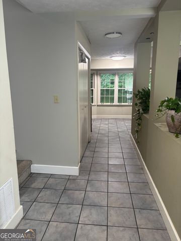 1966 Kensington High Street SW, Lilburn, GA 30047