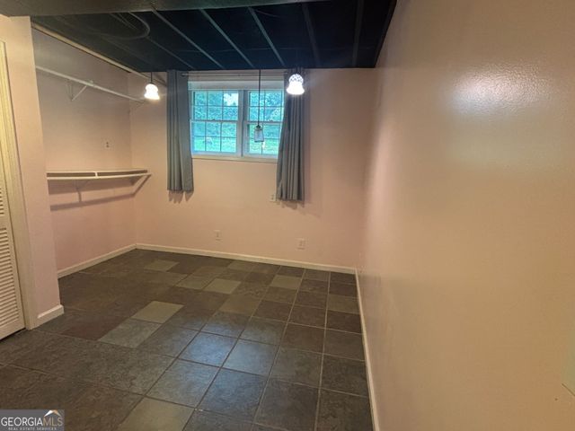 1966 Kensington High Street SW, Lilburn, GA 30047