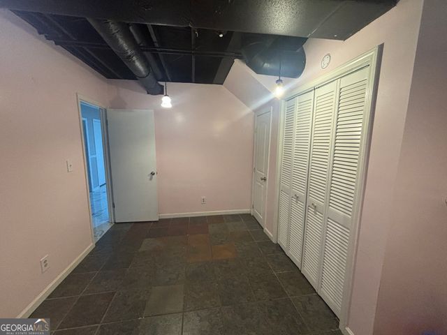 1966 Kensington High Street SW, Lilburn, GA 30047