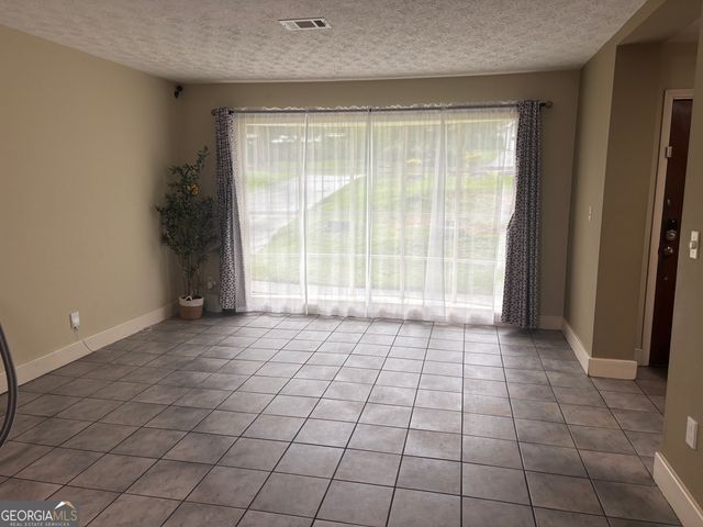 1966 Kensington High Street SW, Lilburn, GA 30047