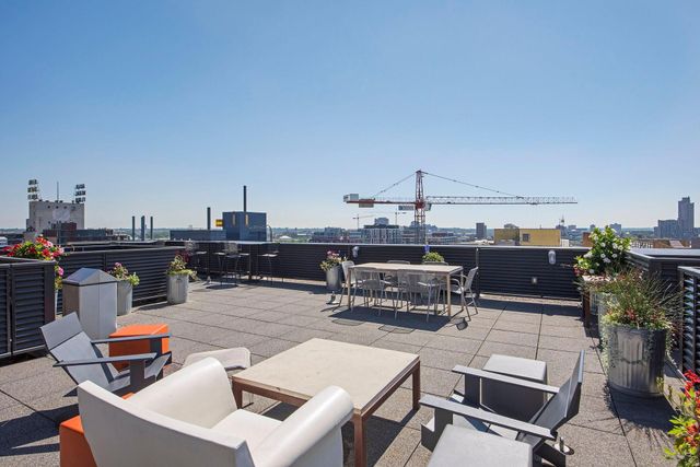 250 Park Avenue S 708, Minneapolis, MN 55415