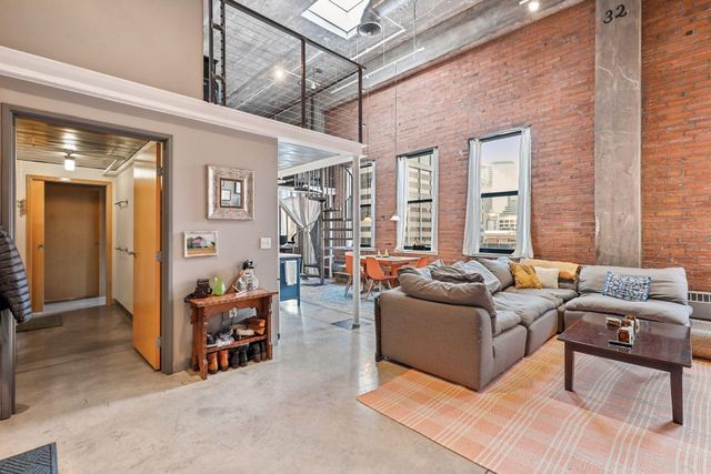 250 Park Avenue S 708, Minneapolis, MN 55415