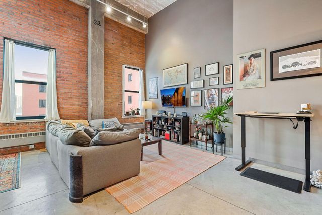 250 Park Avenue S 708, Minneapolis, MN 55415