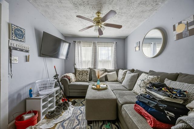 191 Bonney St, New Bedford, MA 02740