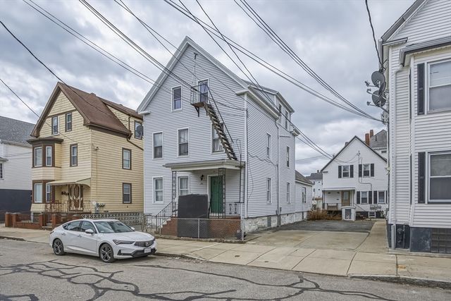 191 Bonney St, New Bedford, MA 02740