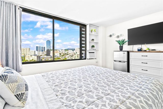 444 Niu Street 1715, Honolulu, HI 96815