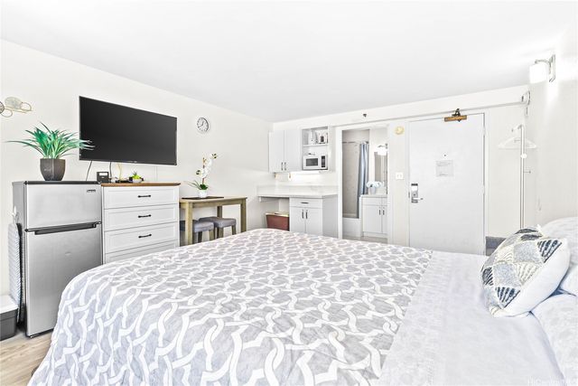 444 Niu Street 1715, Honolulu, HI 96815