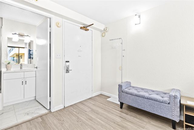 444 Niu Street 1715, Honolulu, HI 96815