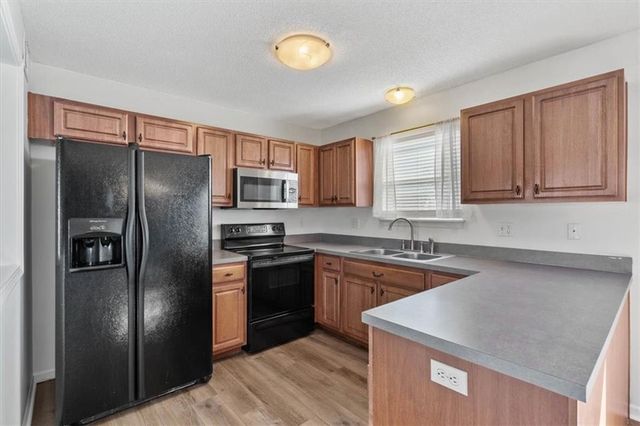 17187 S Dodge Street, Gardner, KS 66030