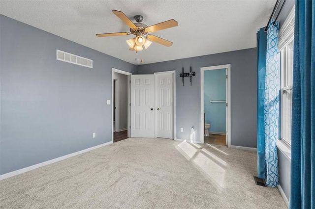 17187 S Dodge Street, Gardner, KS 66030