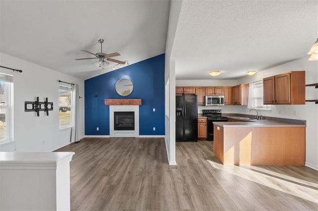 17187 S Dodge Street, Gardner, KS 66030