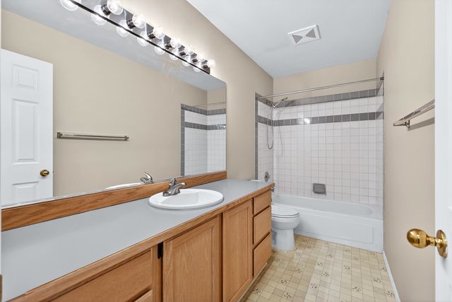 16810 N Wylie Dr, Nine Mile Falls, WA 99026