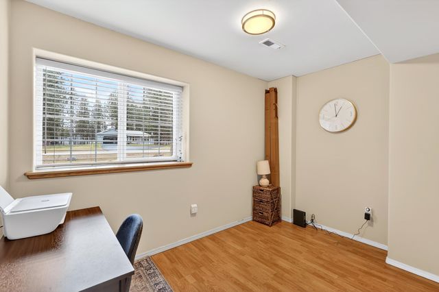 16810 N Wylie Dr, Nine Mile Falls, WA 99026