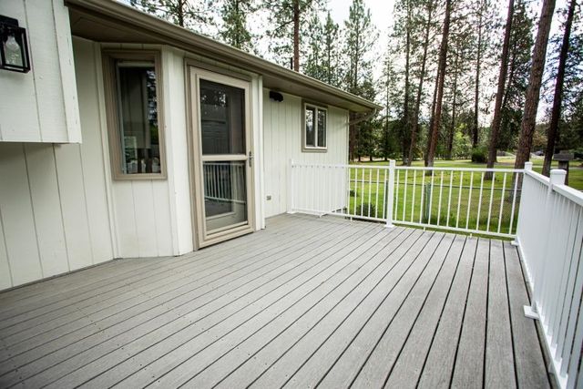 16810 N Wylie Dr, Nine Mile Falls, WA 99026