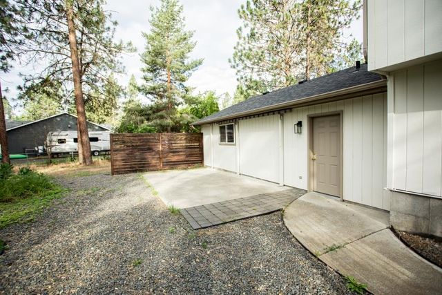 16810 N Wylie Dr, Nine Mile Falls, WA 99026