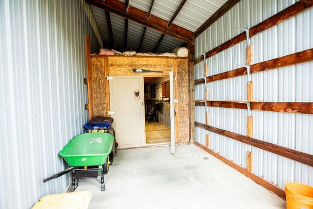 16810 N Wylie Dr, Nine Mile Falls, WA 99026