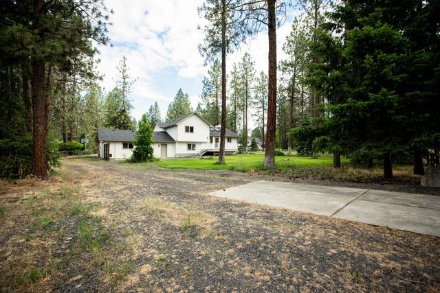 16810 N Wylie Dr, Nine Mile Falls, WA 99026