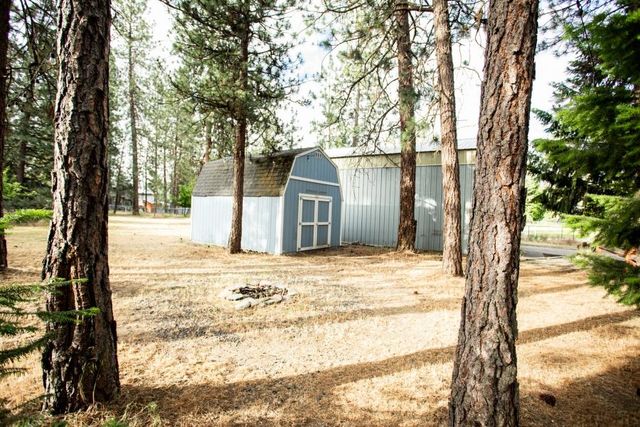 16810 N Wylie Dr, Nine Mile Falls, WA 99026
