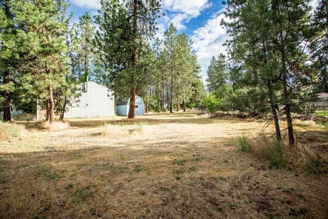 16810 N Wylie Dr, Nine Mile Falls, WA 99026