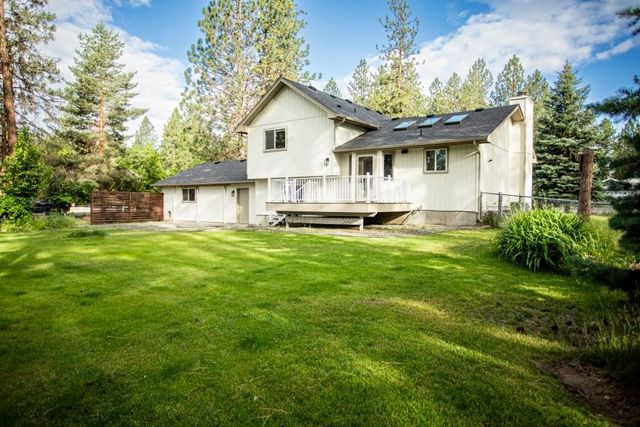 16810 N Wylie Dr, Nine Mile Falls, WA 99026