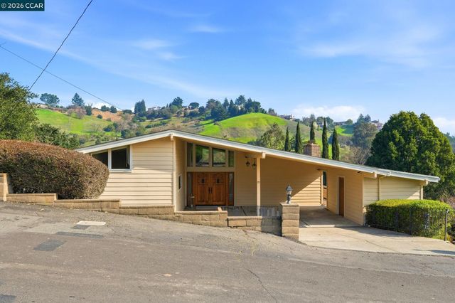 95 Mackie Dr, Martinez, CA 94553