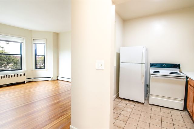 1242 Commonwealth Ave 41, Boston, MA 02134