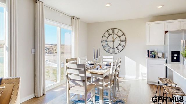 5502 N 189 Street, Elkhorn, NE 68022