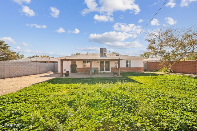 2320 W WHITTON Avenue, Phoenix, AZ 85015