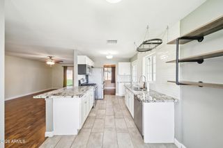2320 W WHITTON Avenue, Phoenix, AZ 85015