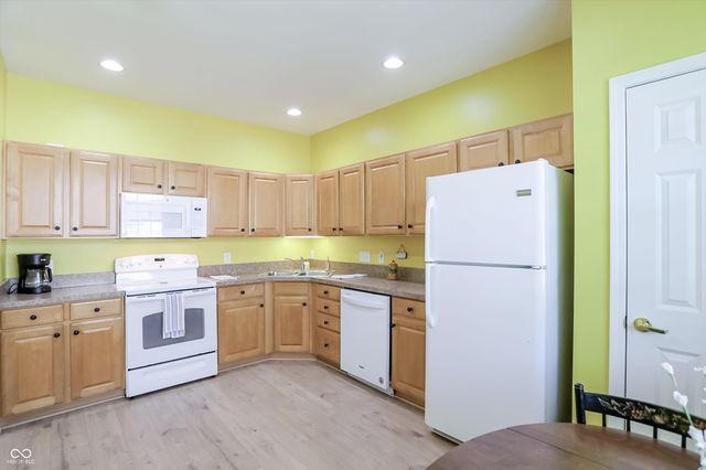 9174 Huxley Court, Fishers, IN 46037