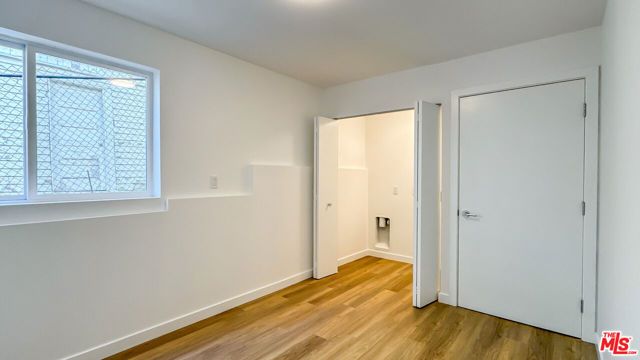 946 Lucile Avenue, Los Angeles, CA 90026