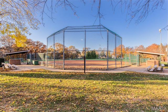 431 Landscape Court, Webster Groves, MO 63119