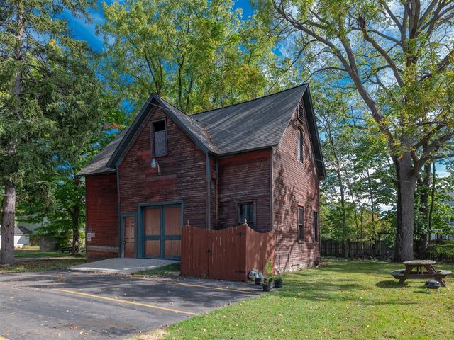 232 Woodward Avenue, Kalamazoo, MI 49007