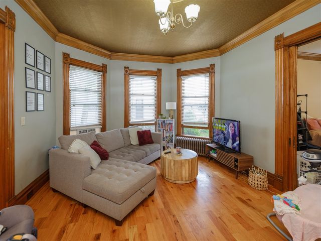 232 Woodward Avenue, Kalamazoo, MI 49007